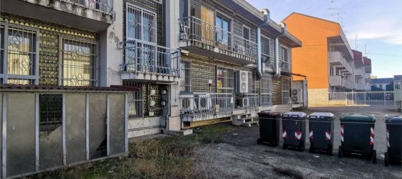 Casa de 9 divisões em Novara, Italy N.º 102883 7