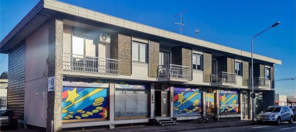 Casa de 9 divisões em Novara, Italy N.º 102883 3