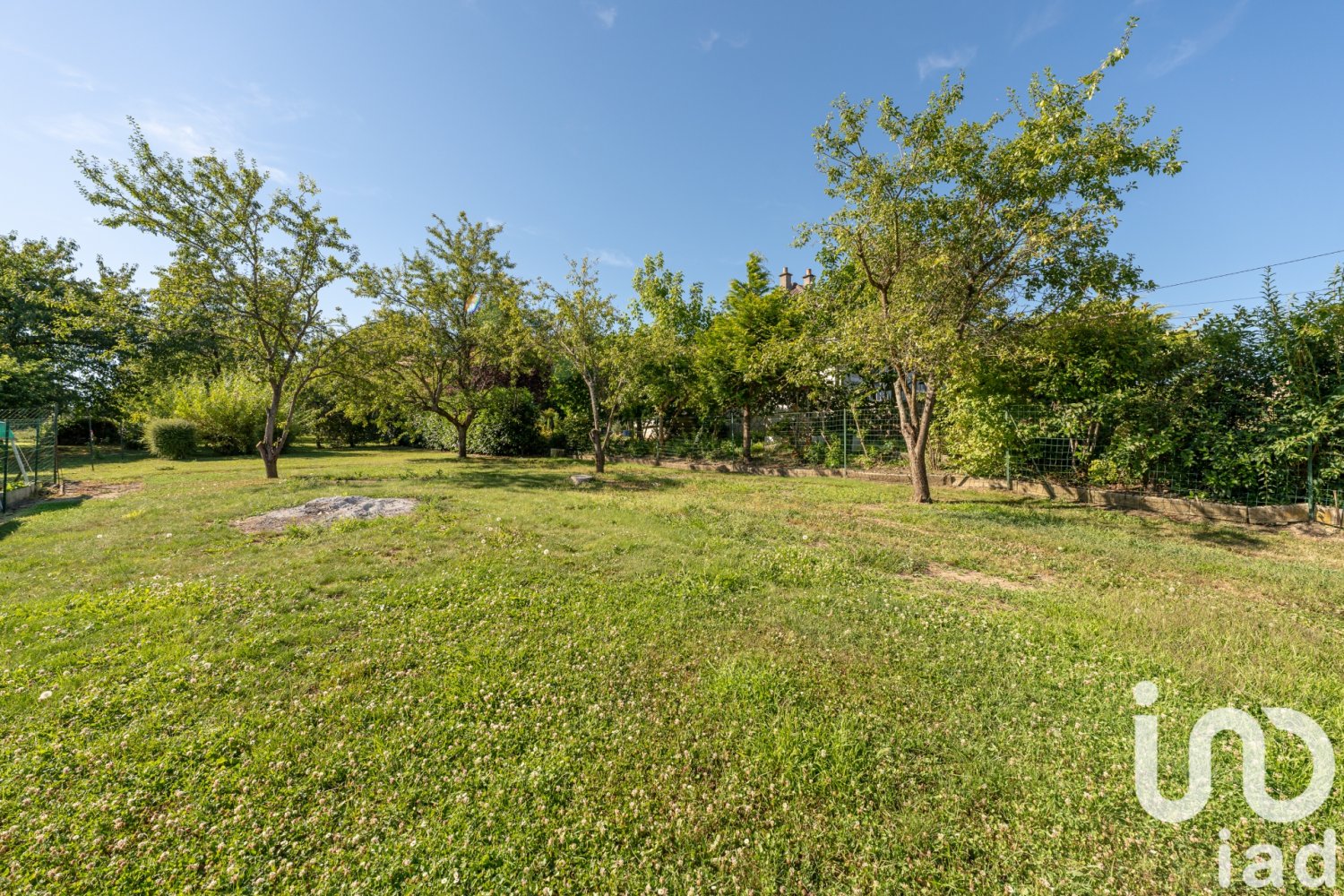  قطعة أرض في Vailly-sur-Aisne, France 750متر مربع رقم 100259