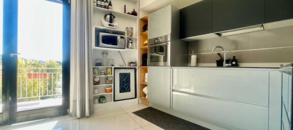 2 rooms Apartment in Portici, Italy No. 18162 10