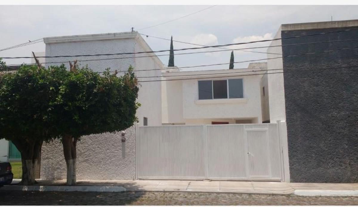 4 bedrooms House in Queretaro, Mexico No. 188030