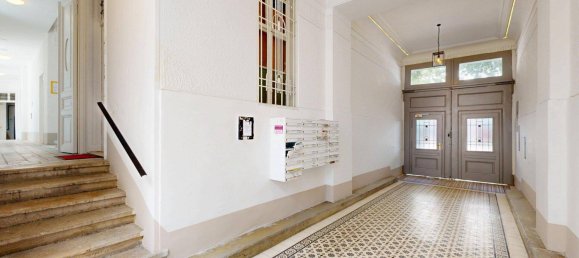 Studio in Vienna, Austria No. 199125 6