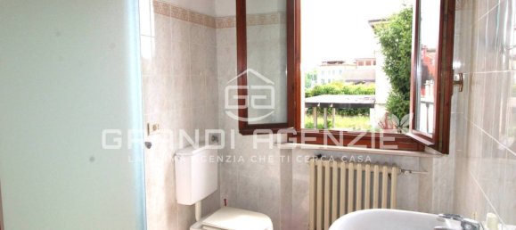 3 غرف نوم فيلا في Castelnovo di Sotto, Italy رقم 309220 30