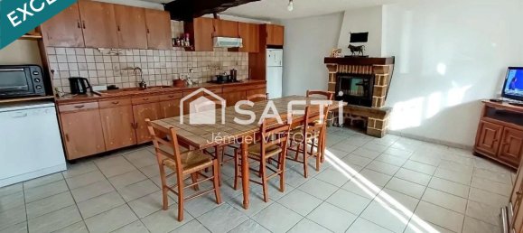 3 bedrooms House in Ernee, France No. 287680 4