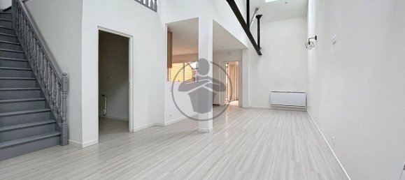 Dúplex de 3 dormitorios en Saint-Quentin, France No. 45531 2