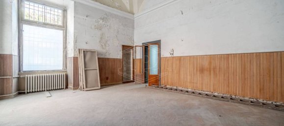 Edificio de 5 habitaciónes en Genoa, Italy No. 31657 58