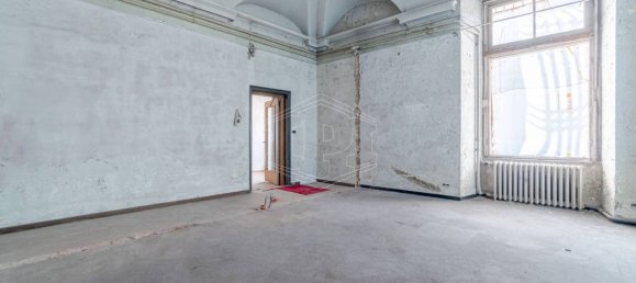 Edificio de 5 habitaciónes en Genoa, Italy No. 31657 14