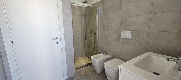 Apartamento de 2 habitaciónes en Origgio, Italy No. 263492 9