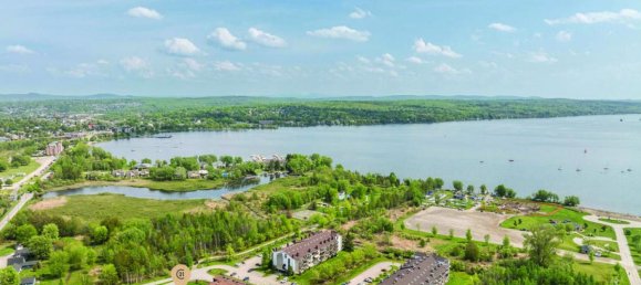 Casa de 3 dormitorios en Magog, Canada No. 358 2