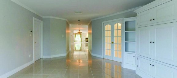 Casa de 3 dormitorios en Magog, Canada No. 358 10