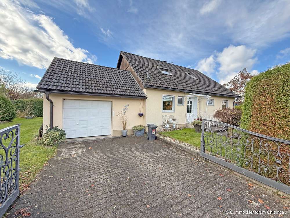 4 bedrooms House in Traunstein, Germany No. 210995