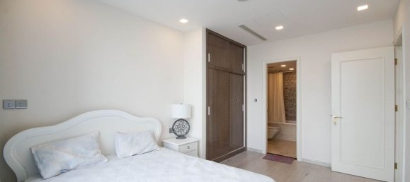 3 bedrooms Apartment in District 1, Vietnam No. 18235 11