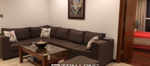 Apartamento de 3 dormitorios en Tay Ho, Vietnam No. 1539 3