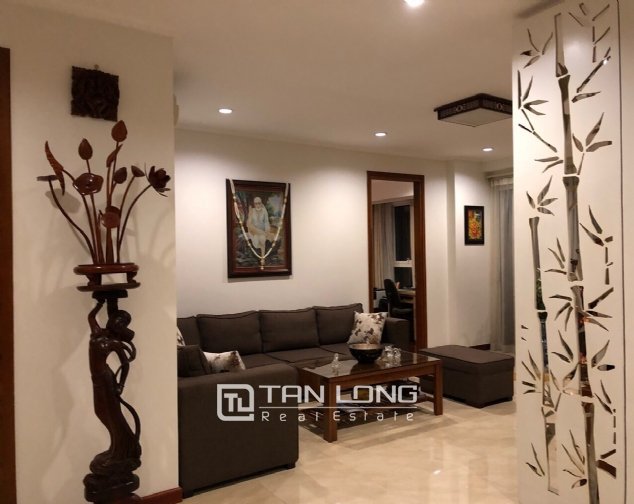 Apartamento de 3 dormitorios en Tay Ho, Vietnam No. 1539