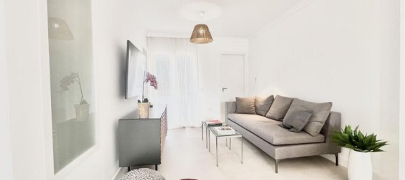 Dúplex de 3 dormitorios en Estepona, Spain No. 185364 6