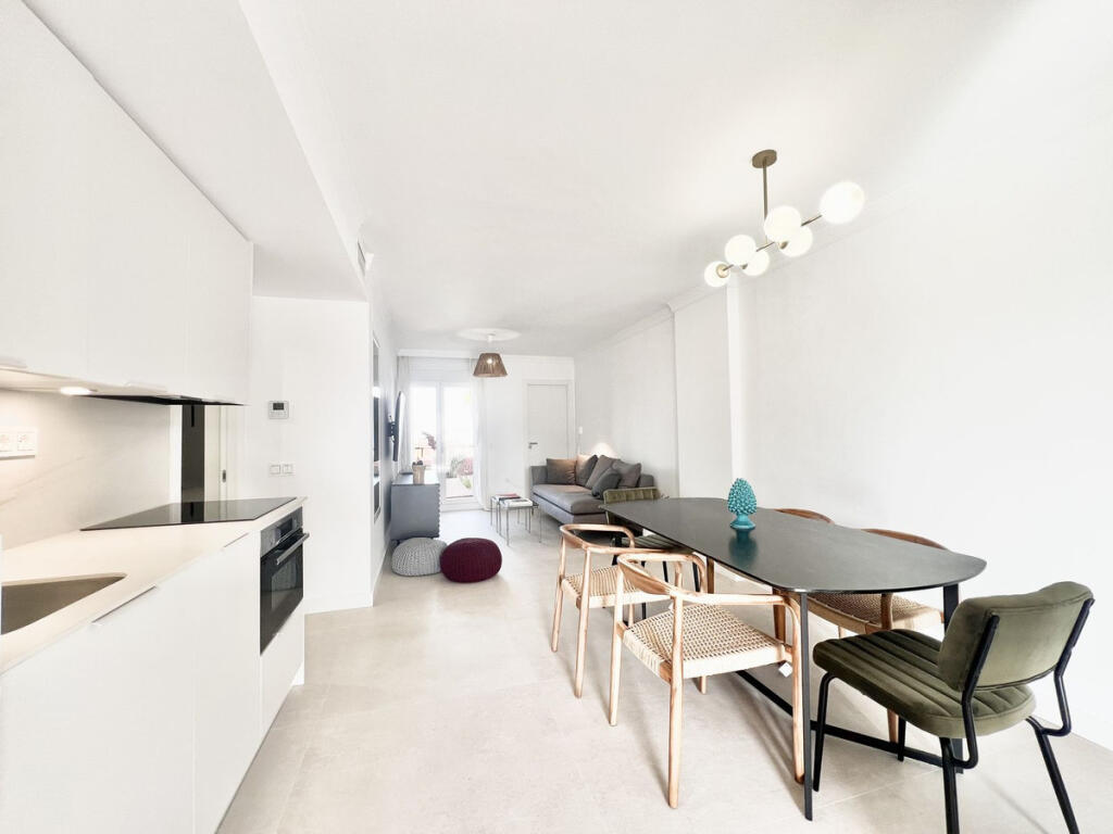 3 غرف نوم منزل ذو طابقين في Estepona, Spain رقم 185364