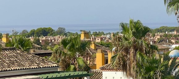 Dúplex de 3 dormitorios en Estepona, Spain No. 185364 2