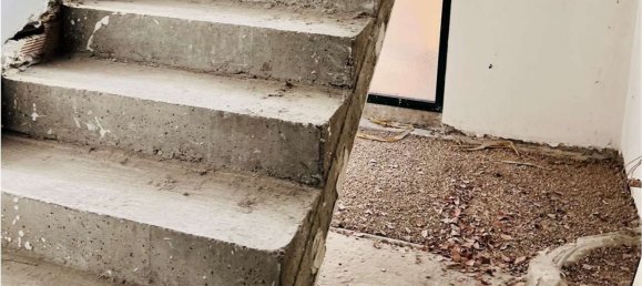 611m² Building in Fagnano Olona, Italy No. 213844 26