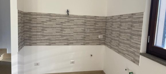 4-Zimmer Haus in Lariano, Italy, Nr. 130738 13