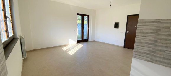 4-Zimmer Haus in Lariano, Italy, Nr. 130738 11