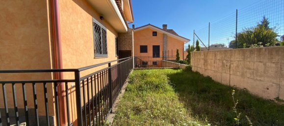 4-Zimmer Haus in Lariano, Italy, Nr. 130738 8