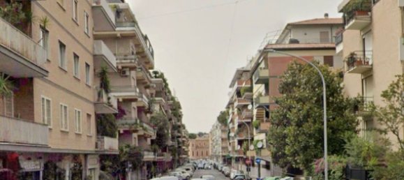 7 bedrooms Apartment in Rome, Italy No. 321392 9