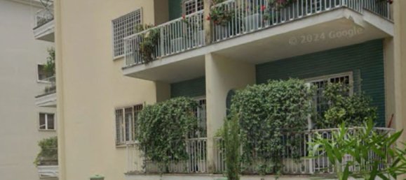 7 bedrooms Apartment in Rome, Italy No. 321392 3