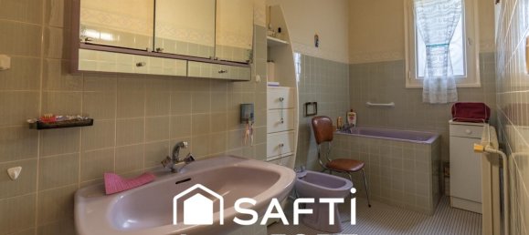 4 bedrooms Villa in Laroque-Timbaut, France No. 107605 11