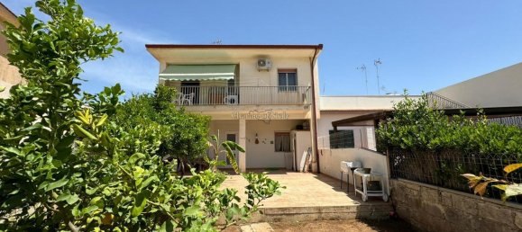 3-salle Appartement à Modica, Italy No. 236168 15