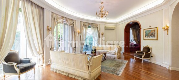 5 غرف نوم شقة في Rome, Italy رقم 72557 4