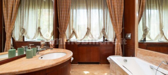 5 غرف نوم شقة في Rome, Italy رقم 72557 18