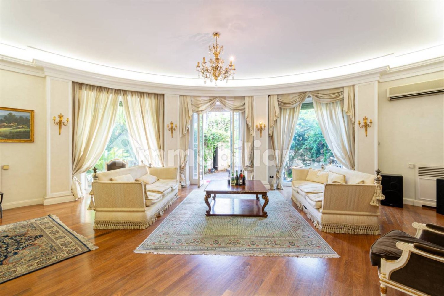 5 غرف نوم شقة في Rome, Italy رقم 72557