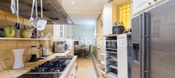 5 غرف نوم شقة في Rome, Italy رقم 72557 10