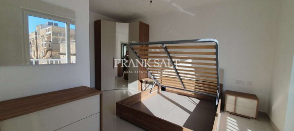 2 chambres Appartement à Ta' Xbiex, Malta No. 7687 3