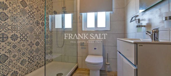 2 Schlafzimmer Wohnung in Saint Julian's, Malta, Nr. 9832 5