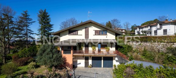 6 غرف نوم فيلا في Varese, Italy رقم 64952 15