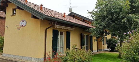 Villa de 4 habitaciónes en Vigevano, Italy No. 258832 3