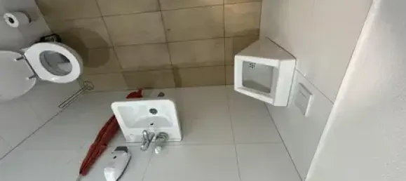 8 غرف نوم بناية في Esslingen, Germany رقم 17881 40