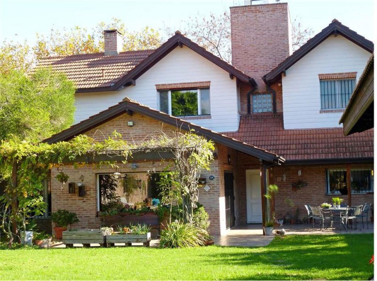 4 bedrooms House in Lomas de Zamora, Argentina No. 6799