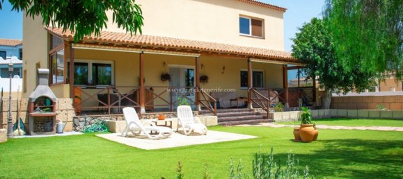 4 bedrooms Villa in La Orotava, Spain No. 9155 12