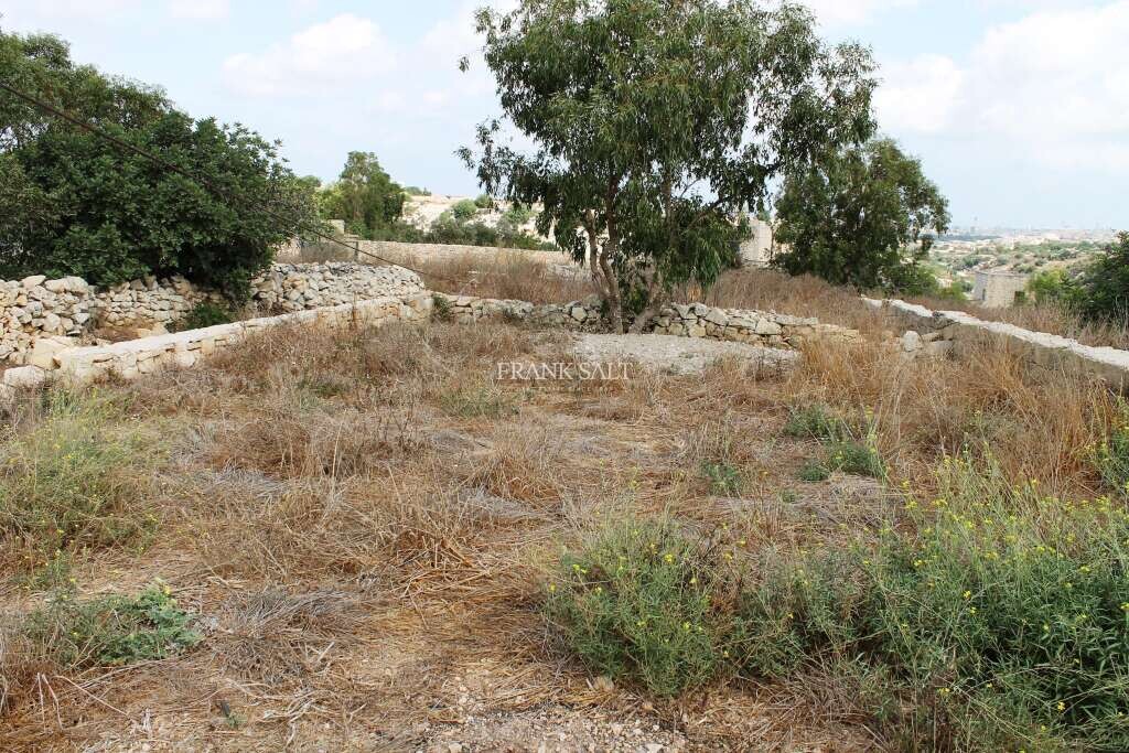 Terrain à Siggiewi, Malta 1m² No. 2115