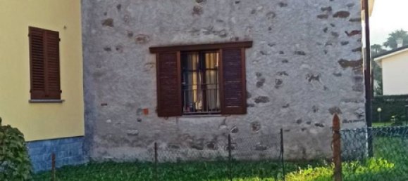 2 rooms House in Brivio, Italy No. 215364 7