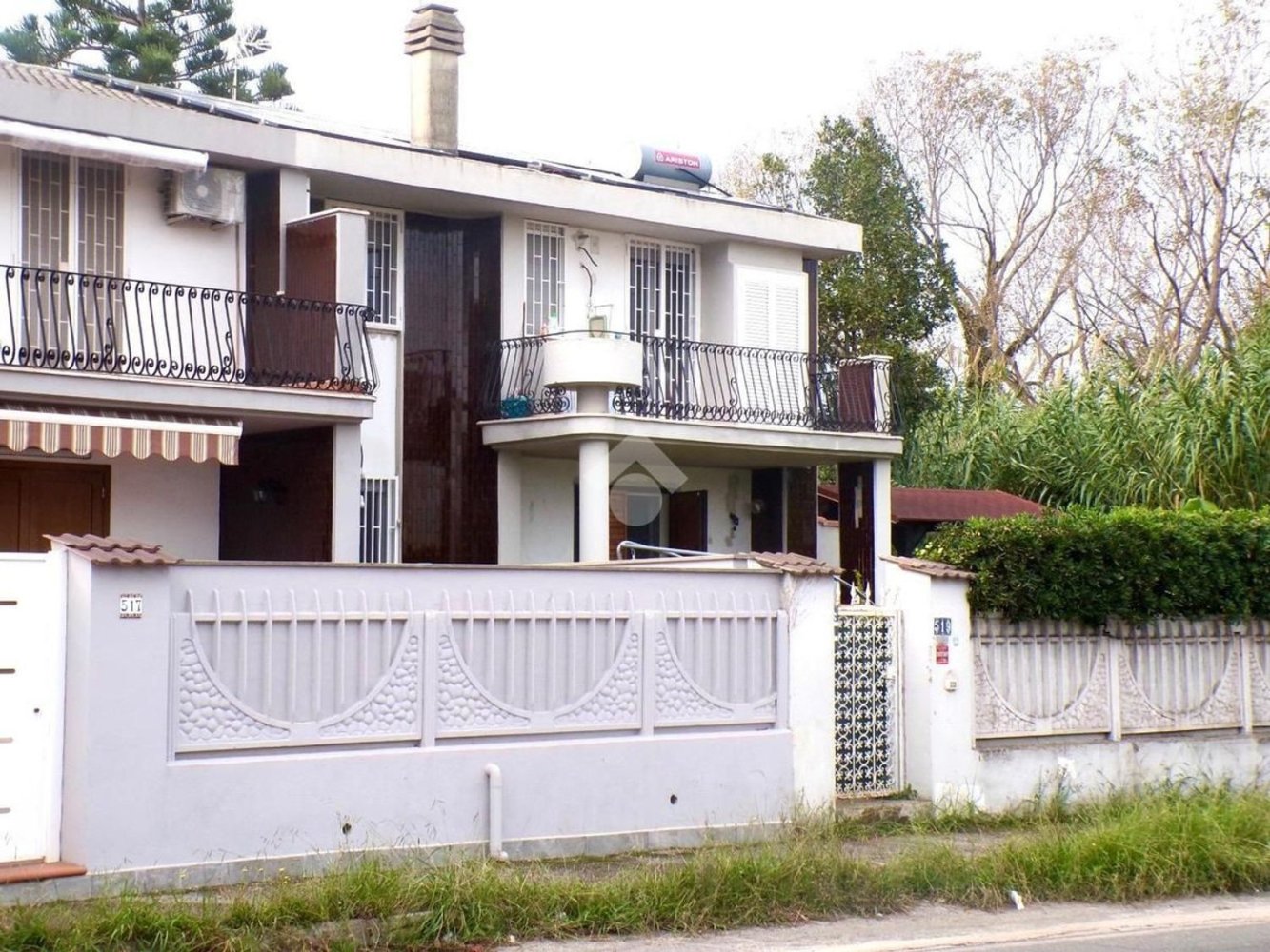 Вилла с 3 комнатами в Анцио, Италия № 207792