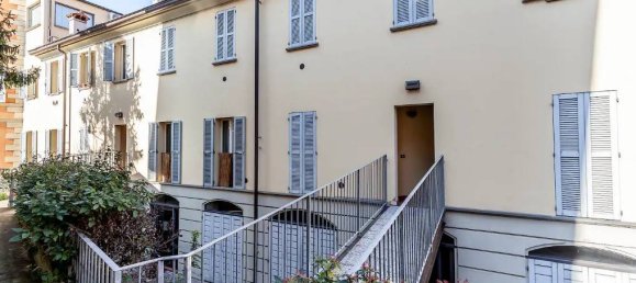 2 bedrooms Apartment in Parma, Italy No. 286939 5