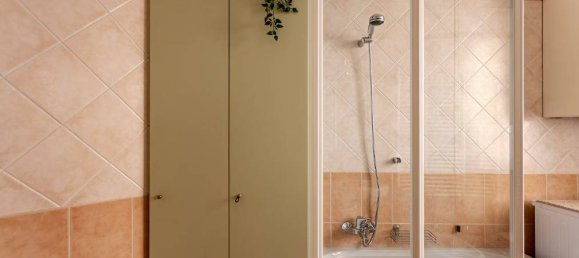 2 bedrooms Apartment in Parma, Italy No. 286939 16