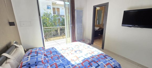 4-Zimmer Wohnung in Afragola, Italy, Nr. 150470 5