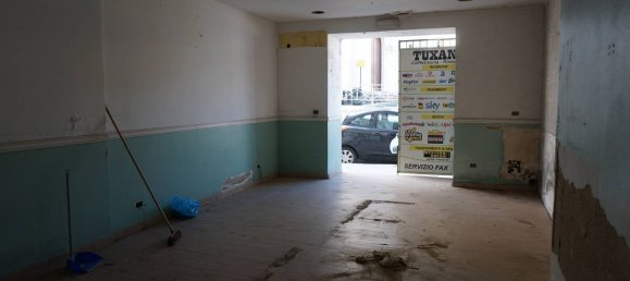 135m² Commercial property in Castelvetrano, Italy No. 125348 5