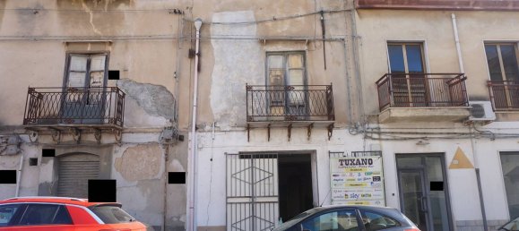 135m² Commercial property in Castelvetrano, Italy No. 125348 11