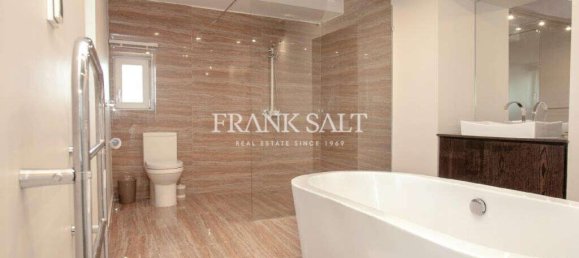 3 غرف نوم منزل في Siggiewi, Malta رقم 1203 38