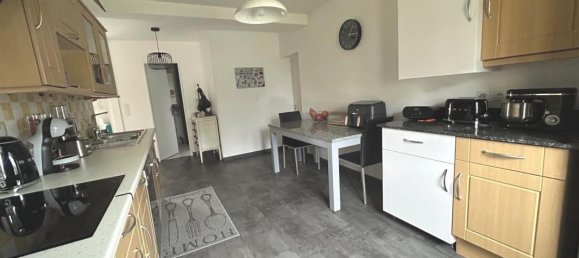 3 bedrooms House in Ozoir-la-Ferriere, France No. 188112 2